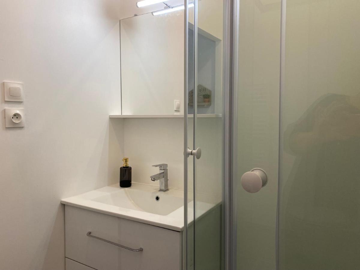 La Maison D'Angelique - Colocation Hoteliere A 150M Gare Tgv- Grande Cuisine Equipee & Salon - Fibre - Netflix Niort Buitenkant foto