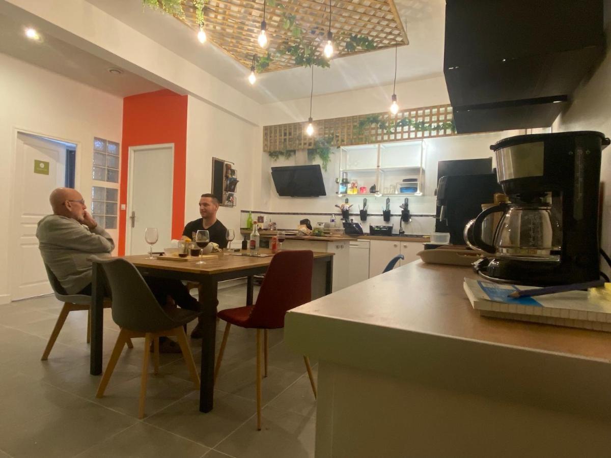 La Maison D'Angelique - Colocation Hoteliere A 150M Gare Tgv- Grande Cuisine Equipee & Salon - Fibre - Netflix Niort Buitenkant foto