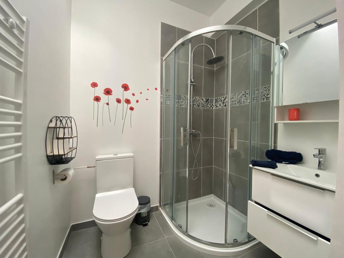 La Maison D'Angelique - Colocation Hoteliere A 150M Gare Tgv- Grande Cuisine Equipee & Salon - Fibre - Netflix Niort Buitenkant foto