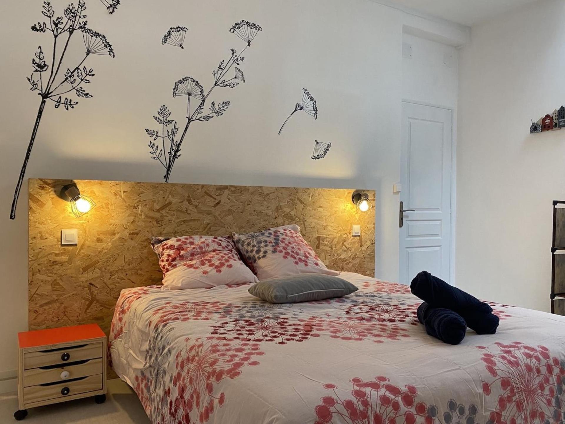 La Maison D'Angelique - Colocation Hoteliere A 150M Gare Tgv- Grande Cuisine Equipee & Salon - Fibre - Netflix Niort Buitenkant foto