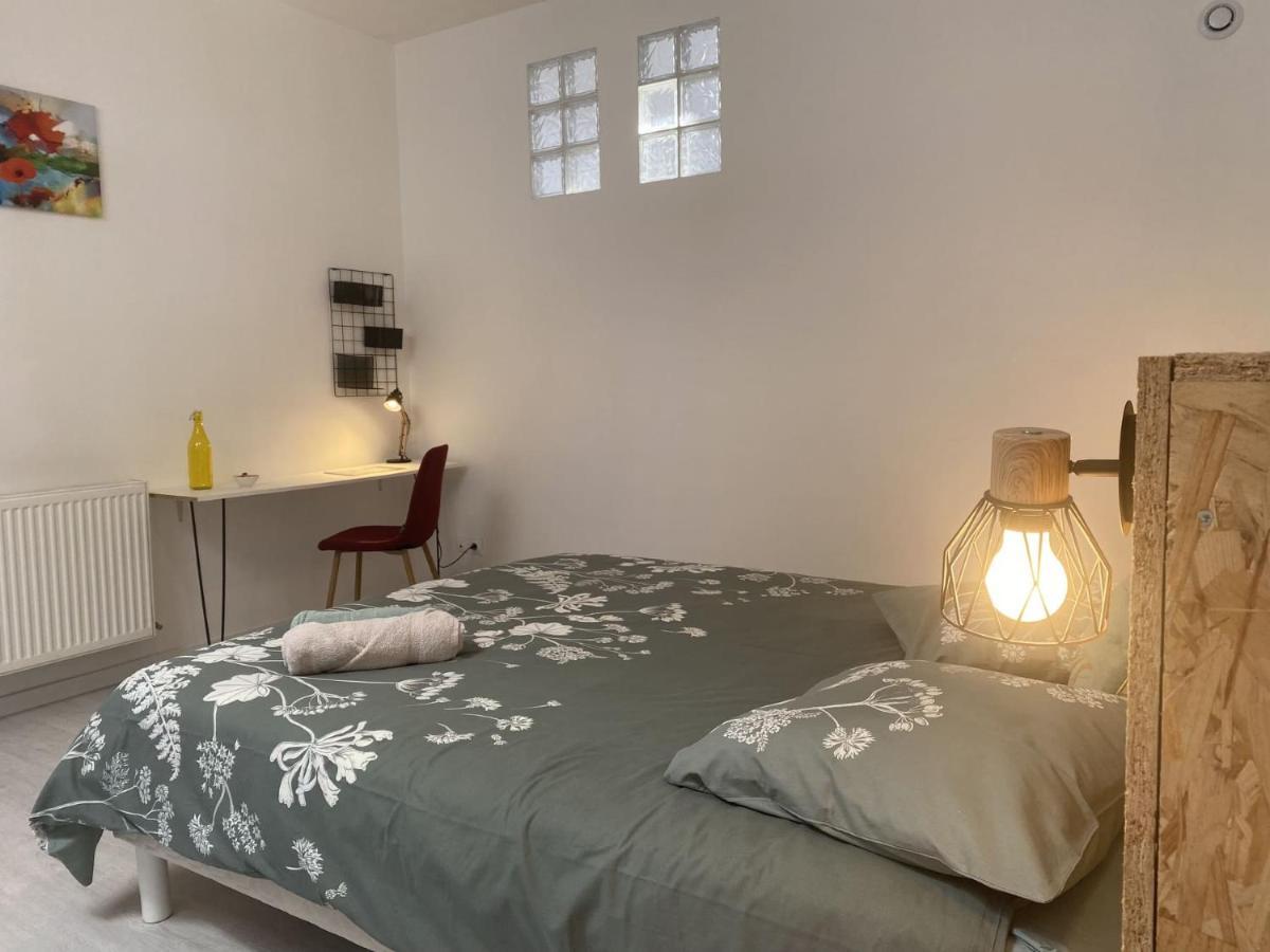 La Maison D'Angelique - Colocation Hoteliere A 150M Gare Tgv- Grande Cuisine Equipee & Salon - Fibre - Netflix Niort Buitenkant foto